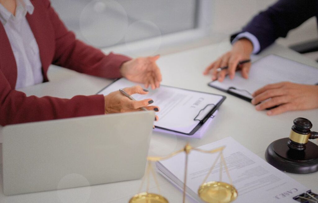 Aspectos legais e segurança jurídica