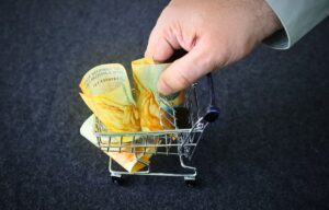 Como o consumo consciente pode influenciar o mercado e as empresas