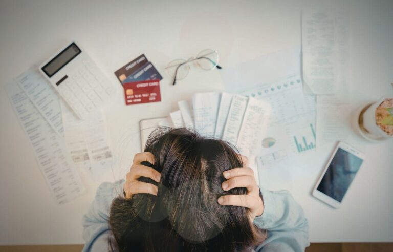 Como o comportamento financeiro sabota seus investimentos