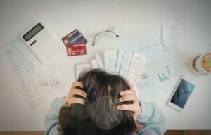 Como o comportamento financeiro sabota seus investimentos